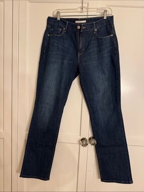 Levis 505 straight dark Blue Women's Straight-Leg Jeans size 10